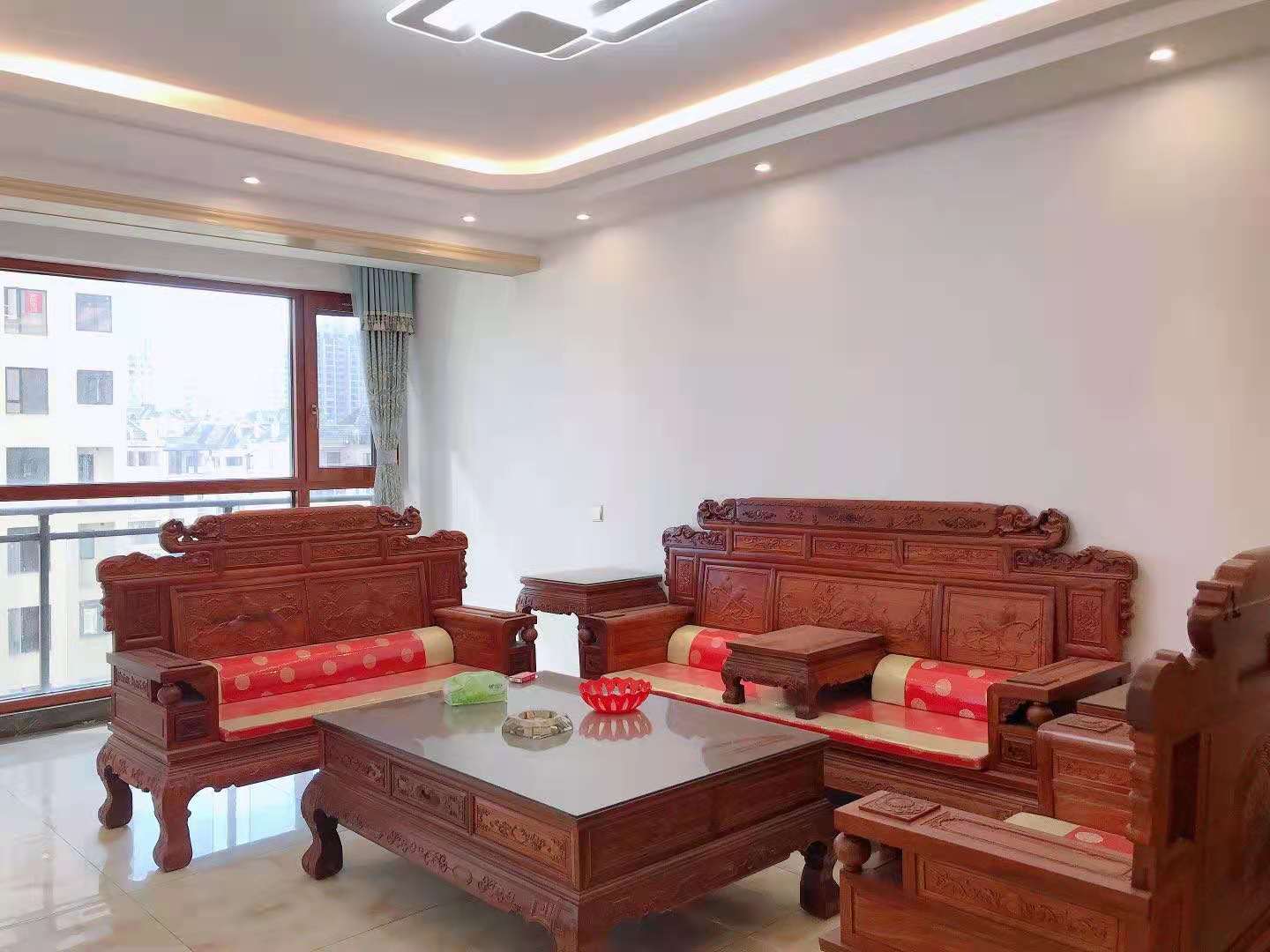 美的林城时代  3室2厅2卫   7000.00元/月户型图