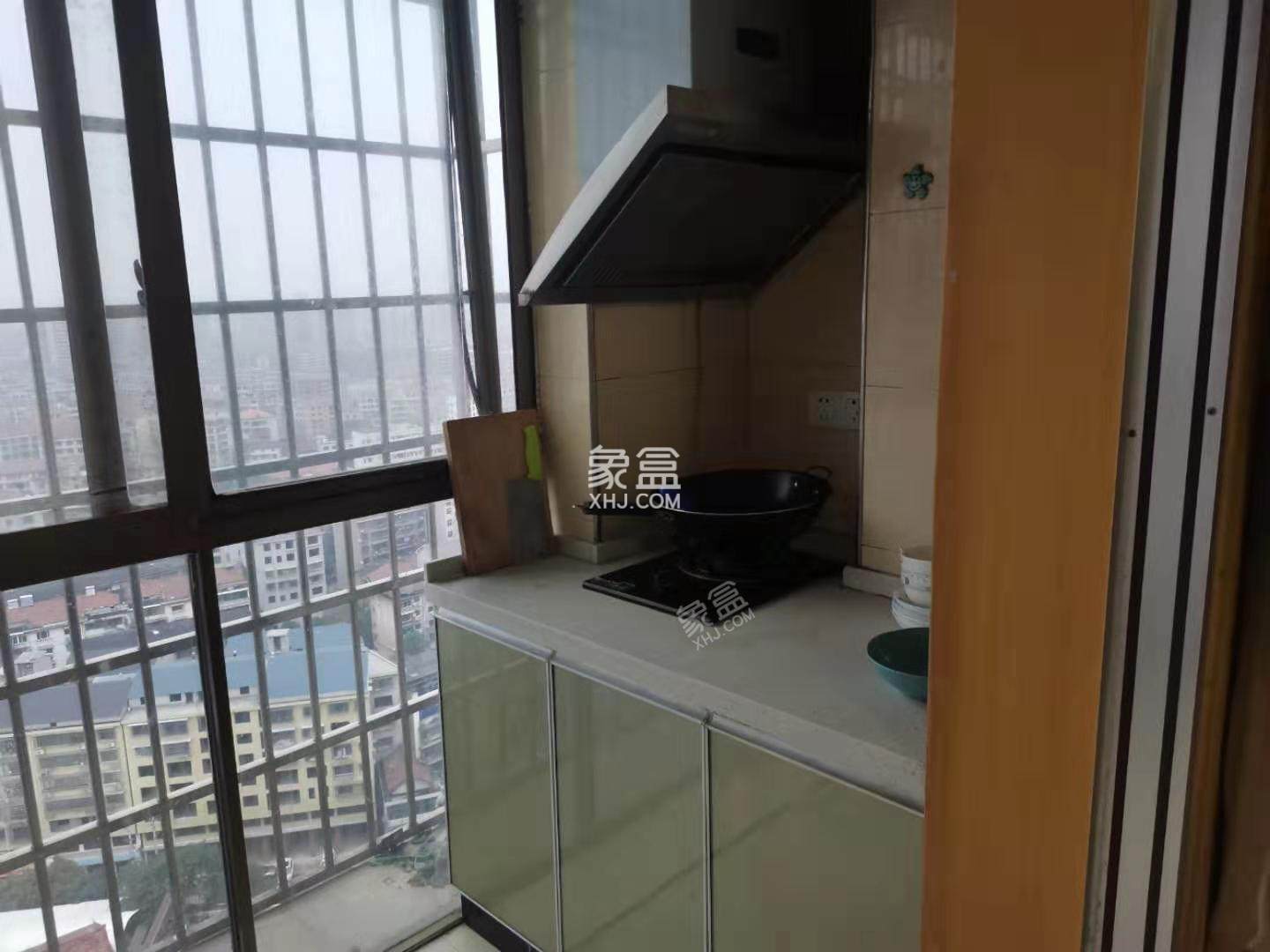 滨江财富中心  1室1厅1卫    26.8万 滨江财富中心  1室1厅1卫    26.8万卫生间