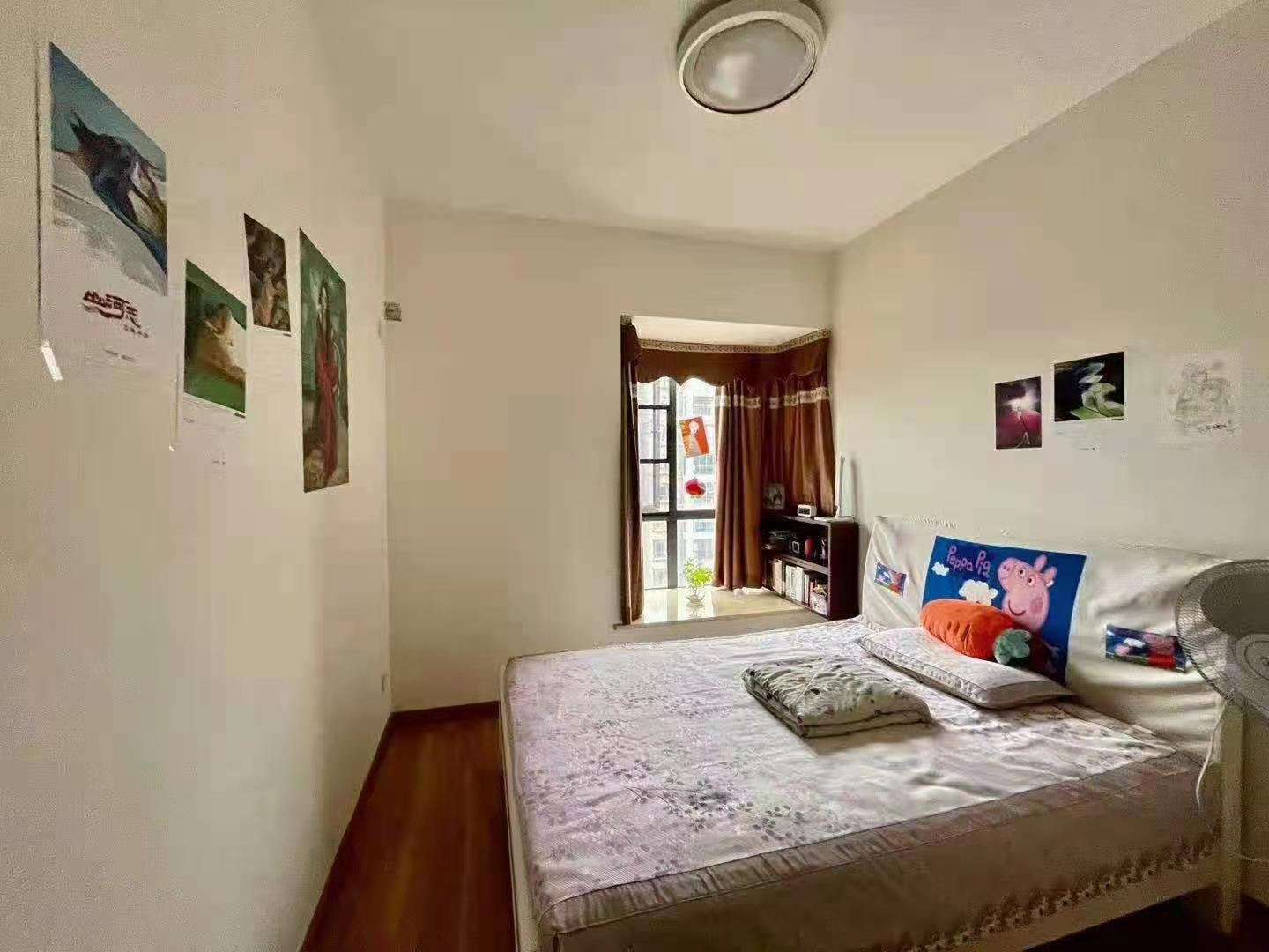 山水洲城华晨第一城 3室2厅2卫 118.8万 山水洲城华晨第一城 3室2厅2卫 118.8万客厅