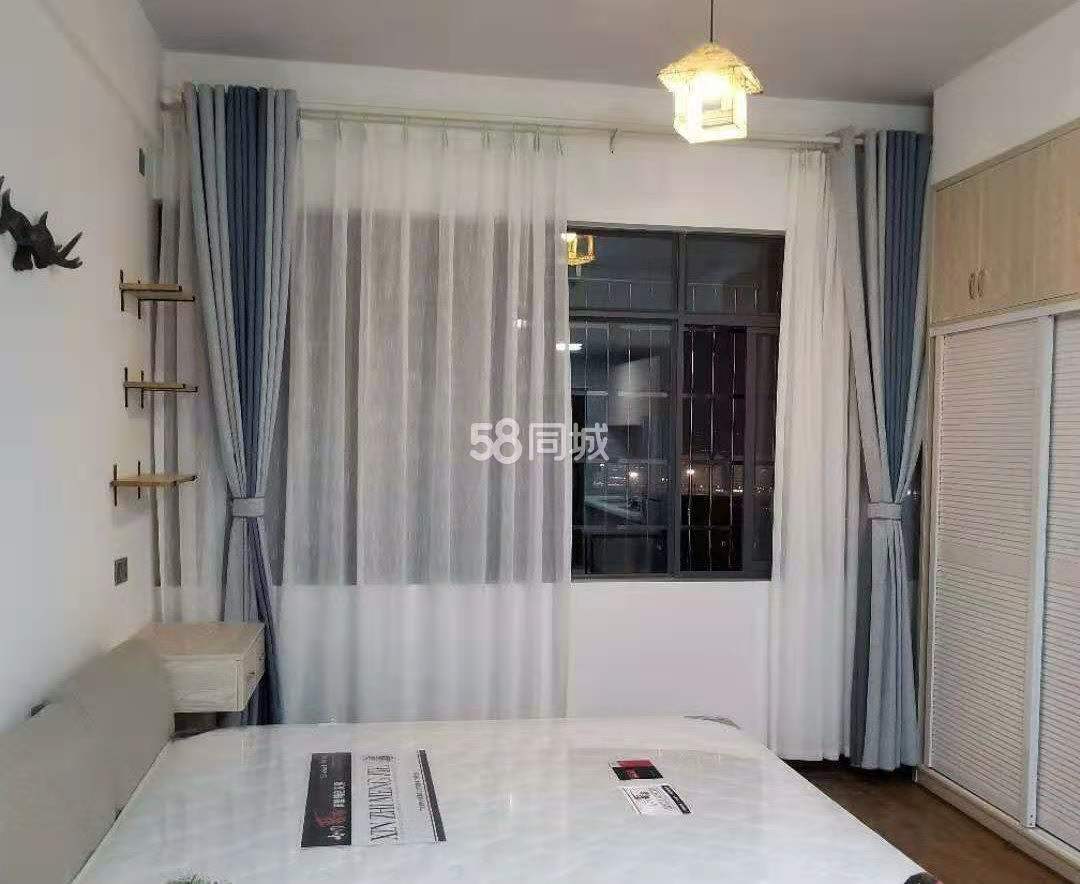 和厚园小区二期 1室1厅1卫 1200.0元/月 和厚园小区二期 1室1厅1卫 1200.0元/月室内图