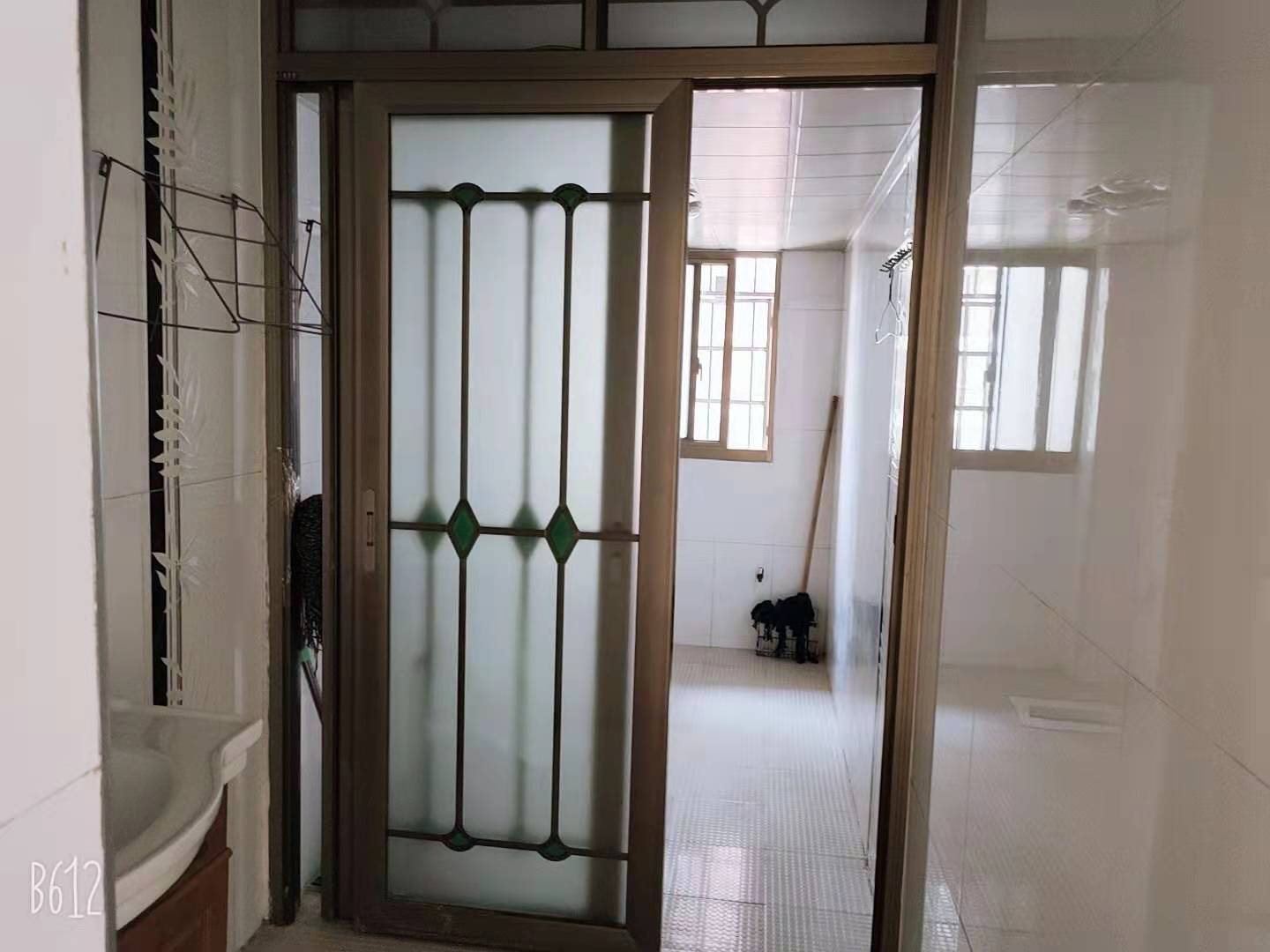 东方豪苑 3室2厅2卫 1700.0元/月 东方豪苑 3室2厅2卫 1700.0元/月室内图