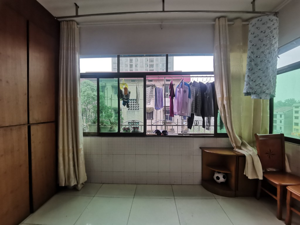 梓山苑小区 2室1厅1卫 45.8万 梓山苑小区 2室1厅1卫 45.8万卫生间