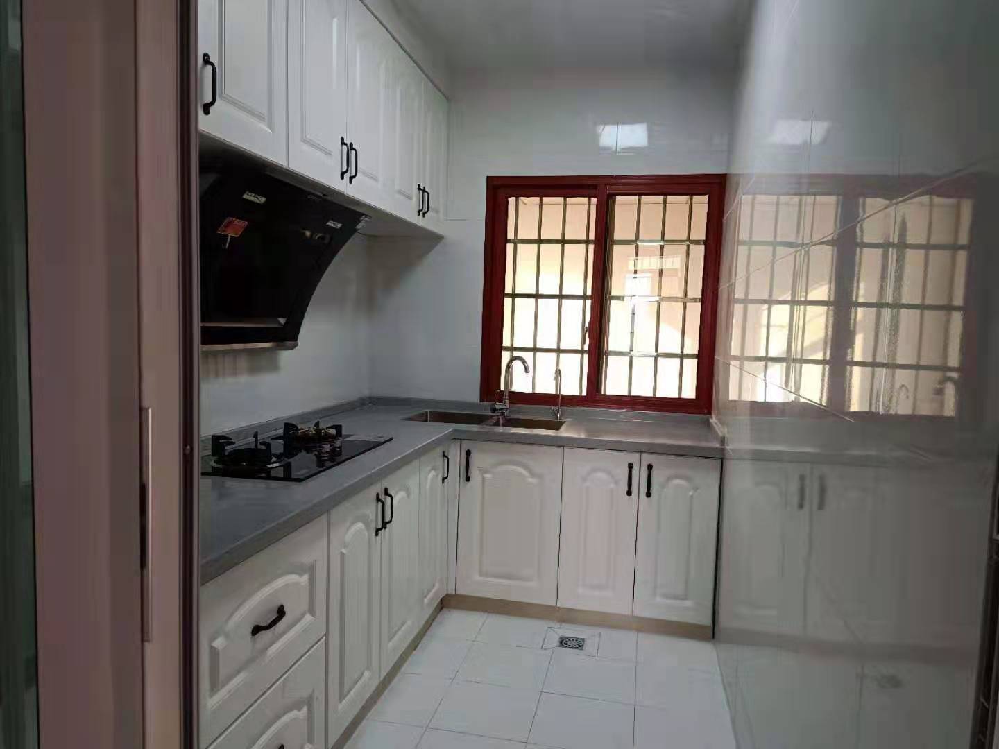 鹏泰国际 3室1厅1卫 2500.0元/月 鹏泰国际 3室1厅1卫 2500.0元/月室内图