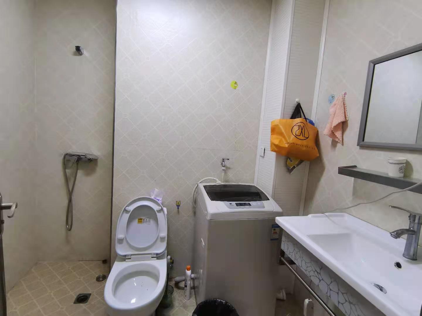 华城泊郡  1室0厅1卫   2000.00元/月室内图