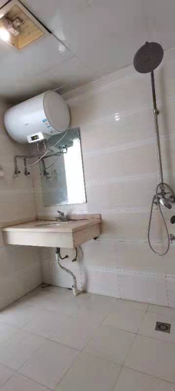 鸿益广场 1室1厅1卫 900.0元/月 鸿益广场 1室1厅1卫 900.0元/月室内图