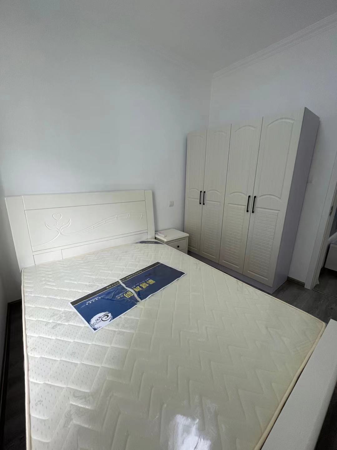 南湖锦苑 1室1厅1卫 1800.0元/月 南湖锦苑 1室1厅1卫 1800.0元/月室内图