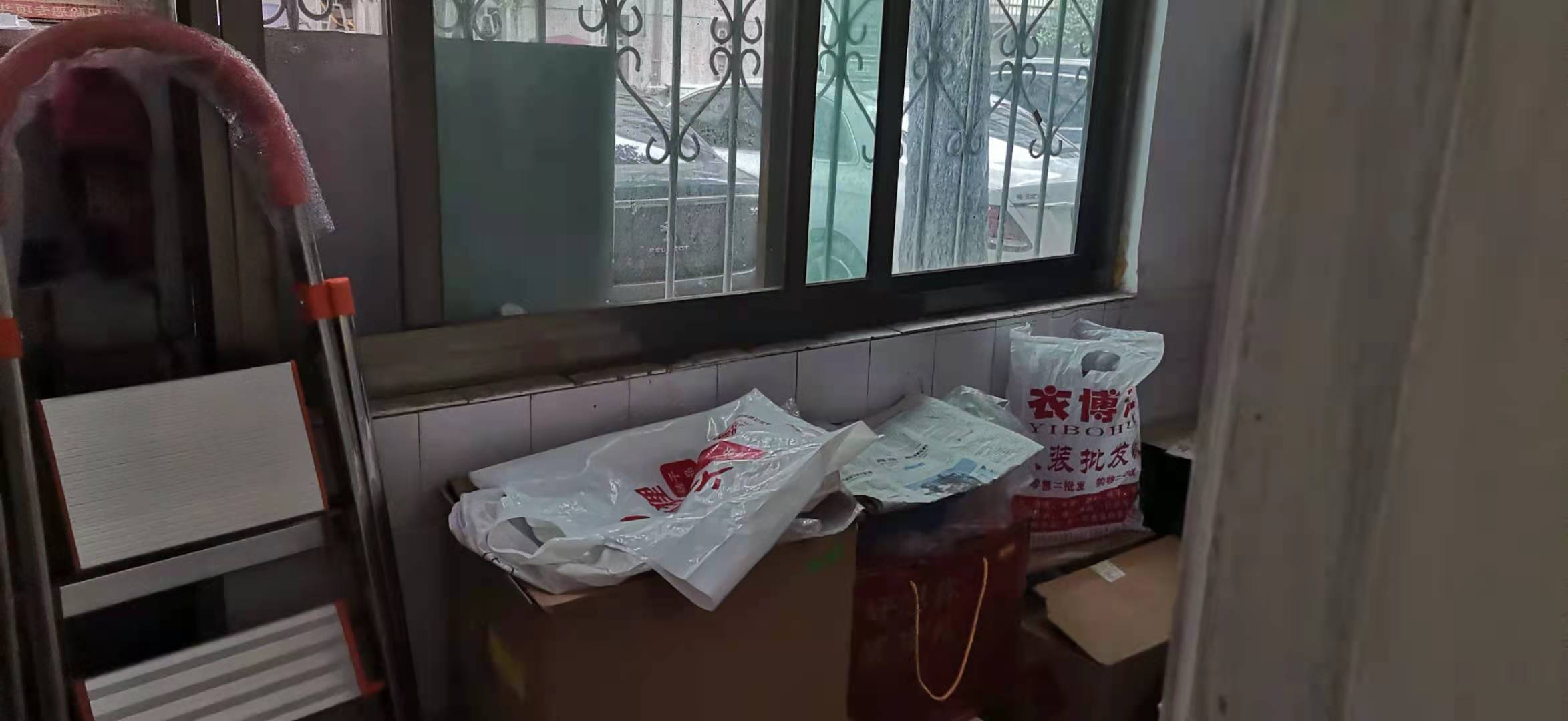 电力局家属楼  3室2厅1卫    60.0万 电力局家属楼  3室2厅1卫    60.0万阳台