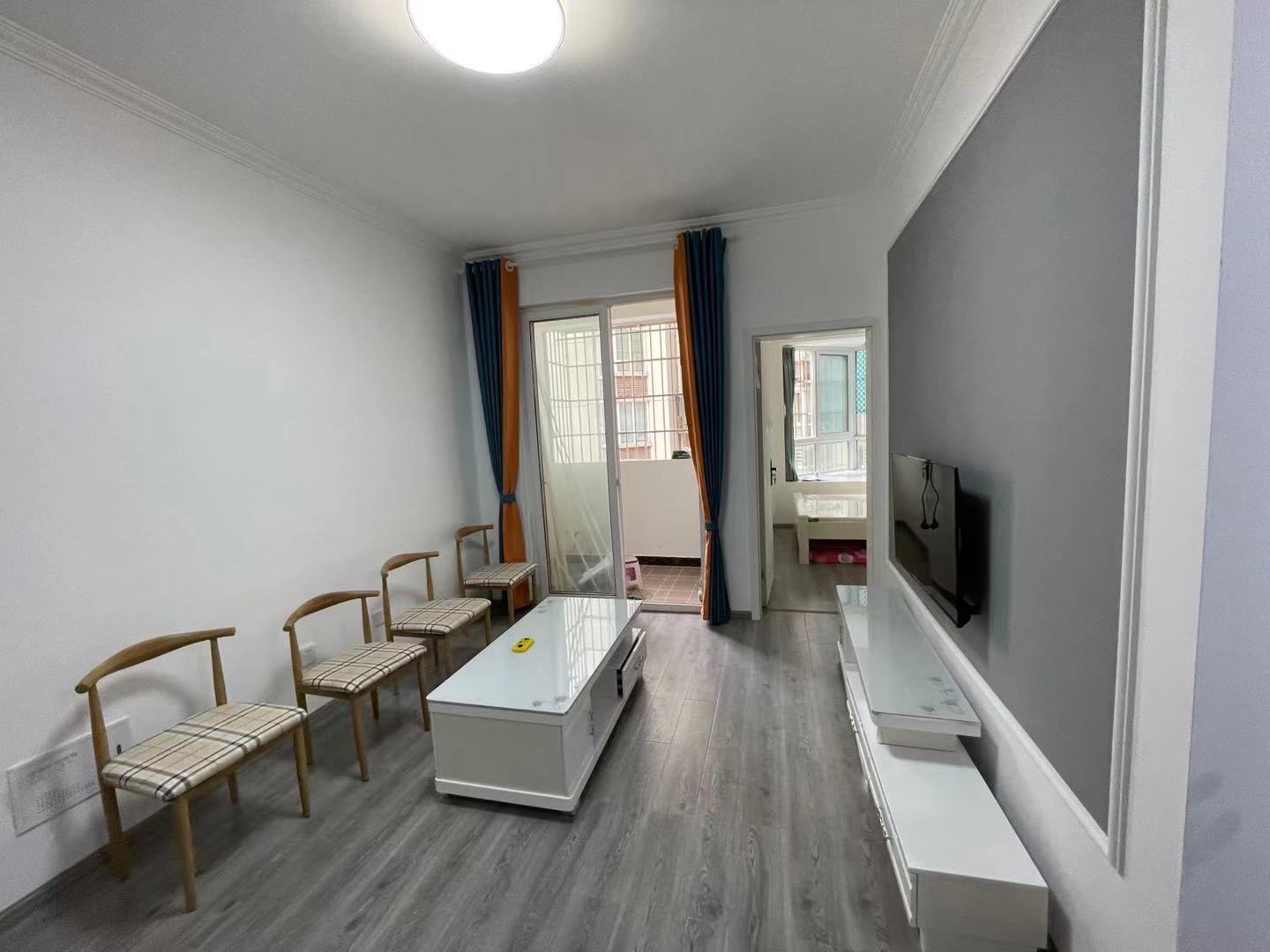 南湖锦苑 1室1厅1卫 1800.0元/月 南湖锦苑 1室1厅1卫 1800.0元/月室内图