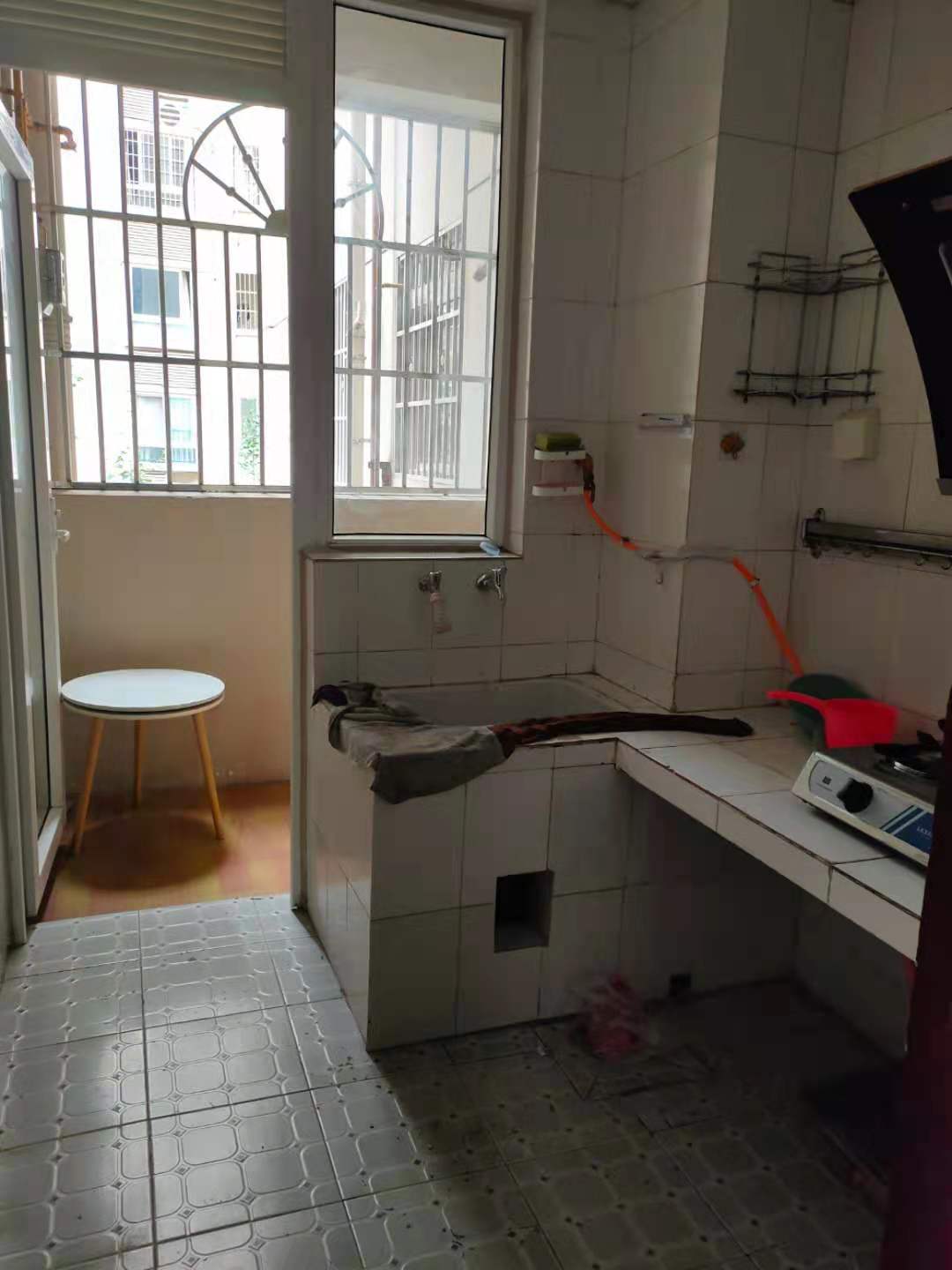 南湖锦苑 2室1厅1卫 2000.0元/月 南湖锦苑 2室1厅1卫 2000.0元/月户型图