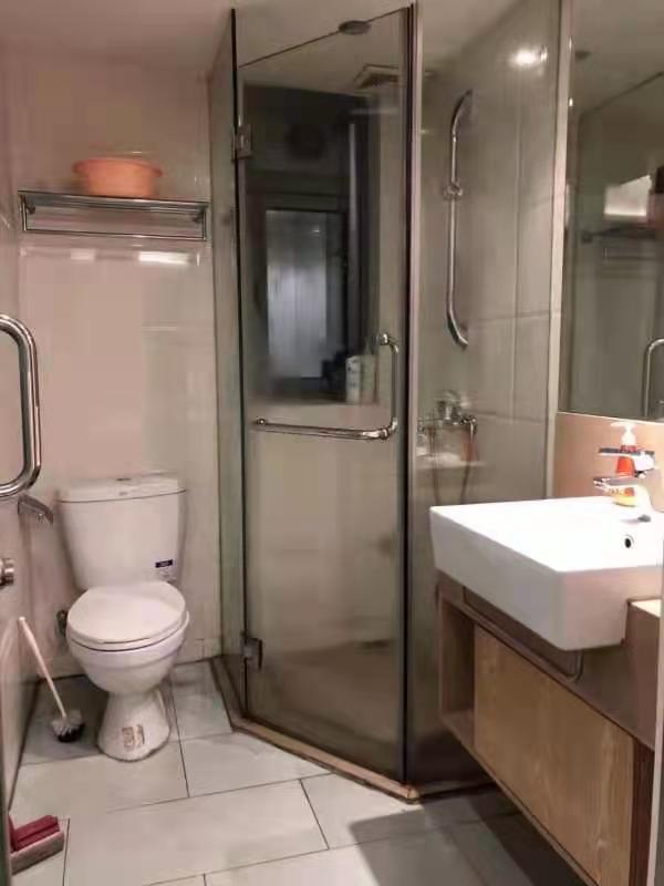 大汉希尔顿 2室2厅1卫 80.8万 大汉希尔顿 2室2厅1卫 80.8万客厅