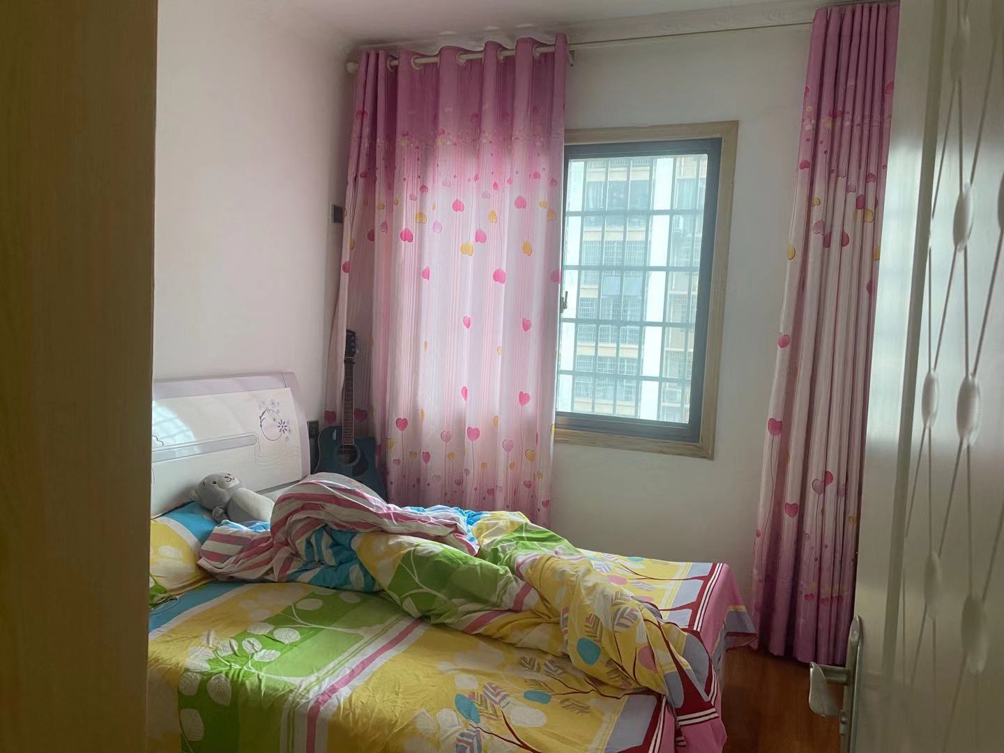 株山国际世家  3室2厅2卫    2600.0元/月 株山国际世家  3室2厅2卫    2600.0元/月室内图