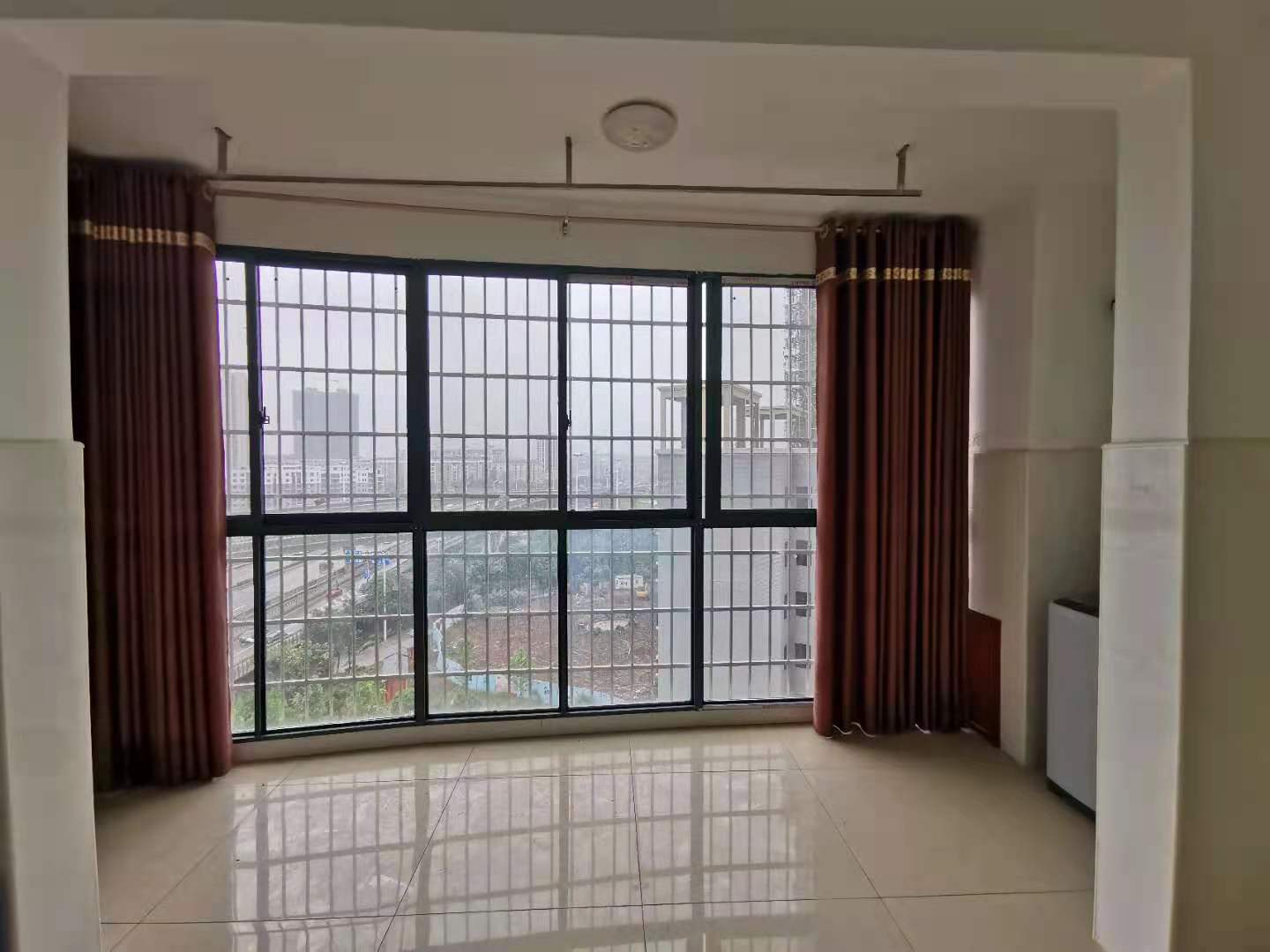 金雁翔龙花苑 2室1厅1卫 1400.0元/月 金雁翔龙花苑 2室1厅1卫 1400.0元/月室内图