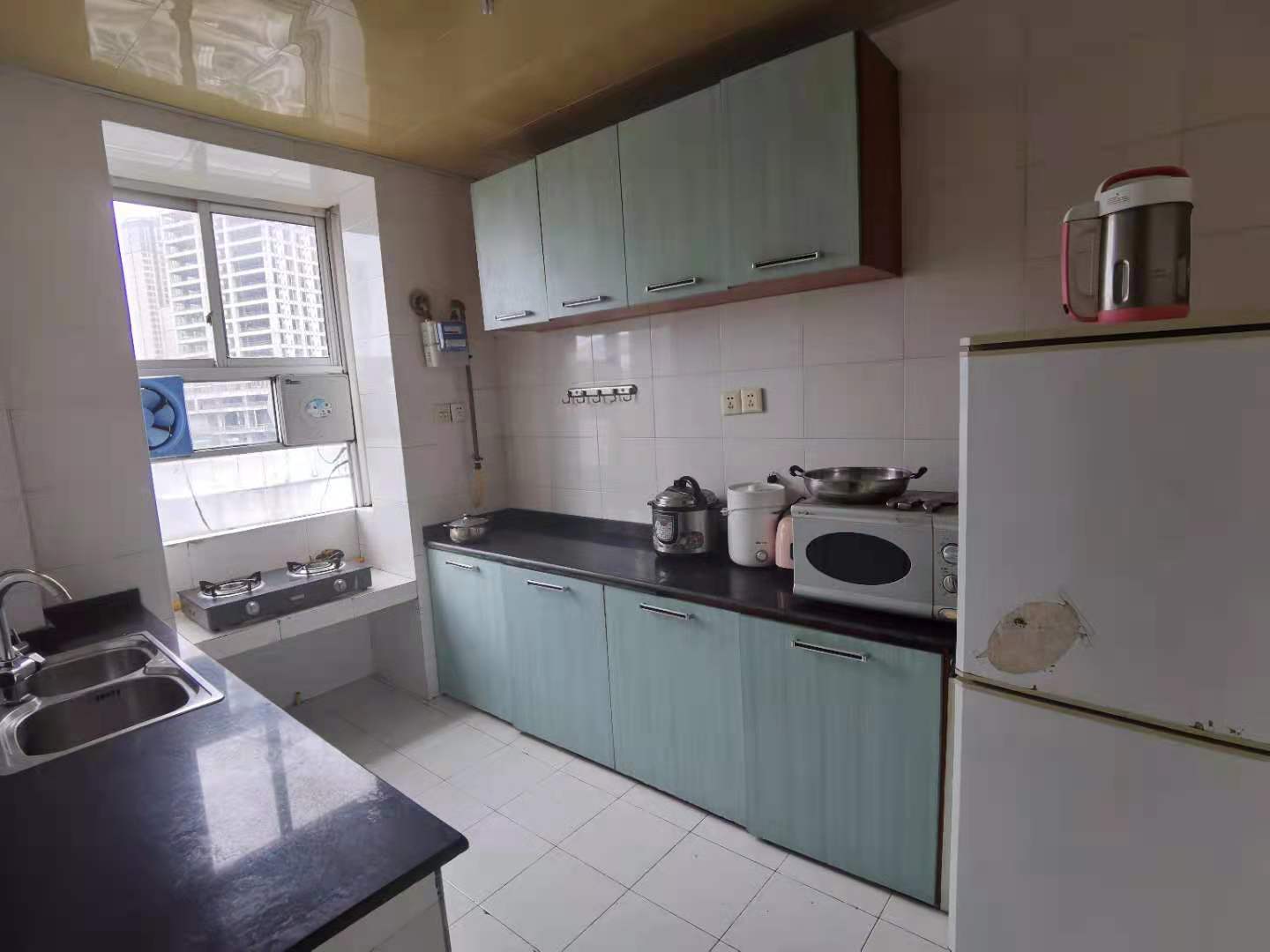 石塘冲 3室2厅1卫 1500.0元/月 石塘冲 3室2厅1卫 1500.0元/月室内图