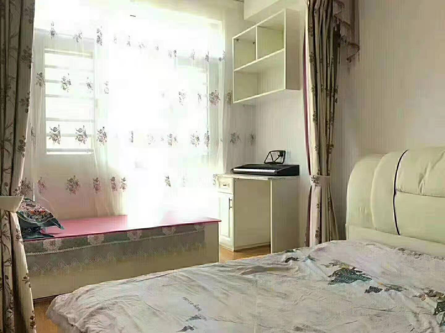 众一桂府  1室1厅1卫   1300.00元/月室内图