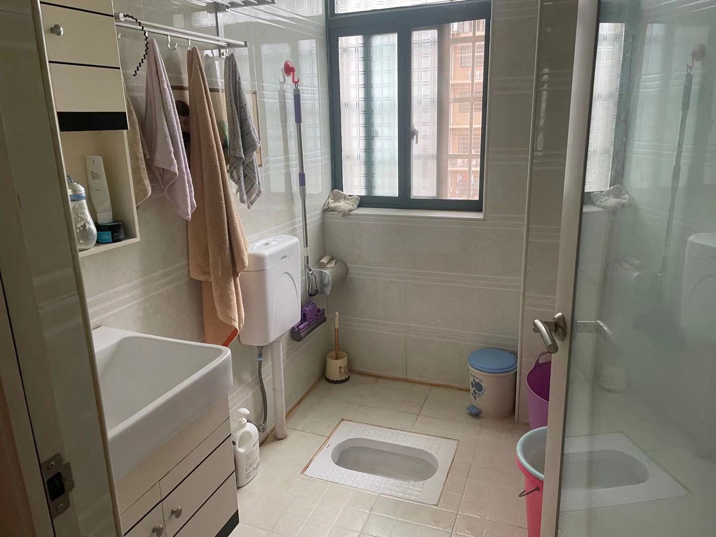 株山国际世家  3室2厅2卫    2600.0元/月 株山国际世家  3室2厅2卫    2600.0元/月室内图