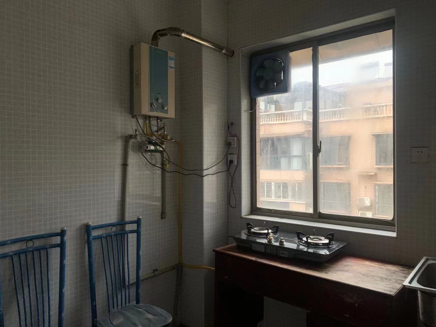 欣文花苑  3室2厅1卫    1200.0元/月 欣文花苑  3室2厅1卫    1200.0元/月室内图