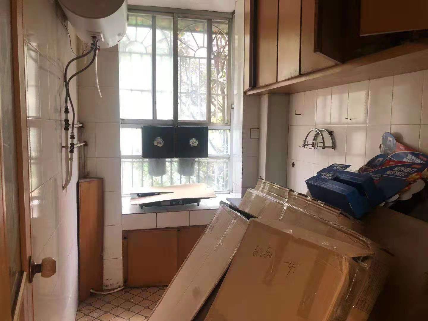 马良小区 3室2厅2卫 48.8万 马良小区 3室2厅2卫 48.8万卧室