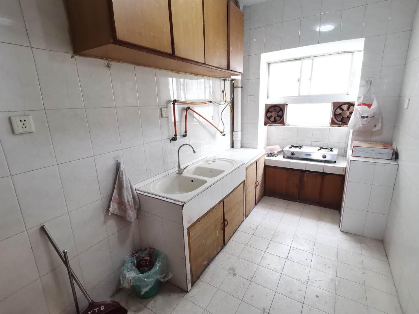 东塘电力院 3室2厅2卫 2800.0元/月 东塘电力院 3室2厅2卫 2800.0元/月室内图