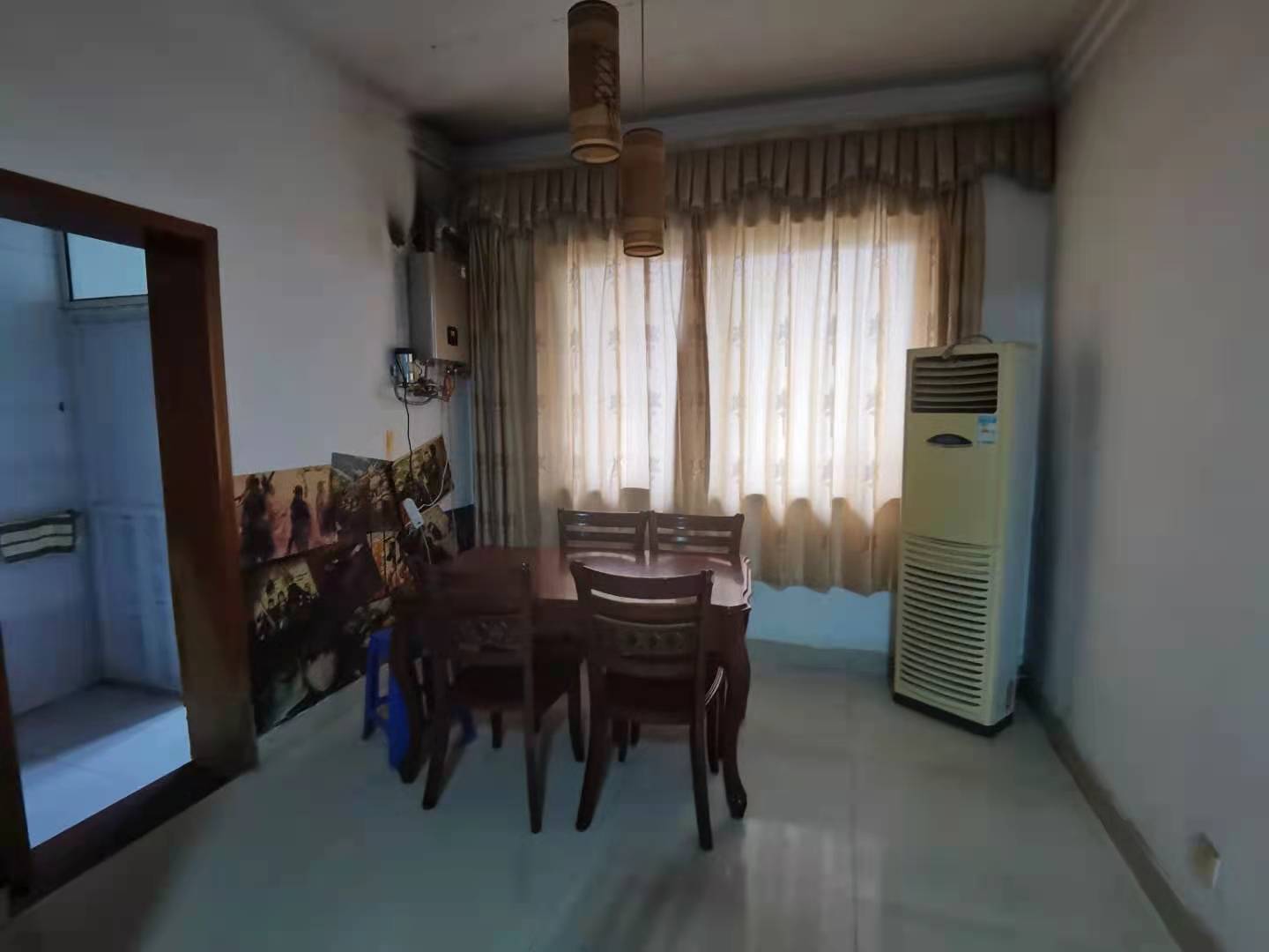 石塘冲 3室2厅1卫 1500.0元/月 石塘冲 3室2厅1卫 1500.0元/月室内图