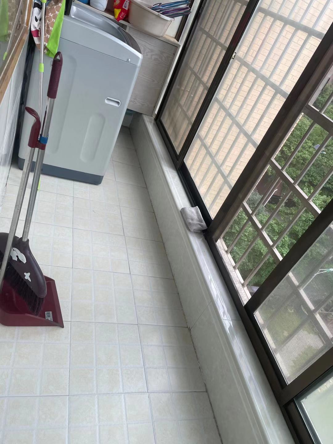 株山国际世家  3室2厅2卫    2600.0元/月 株山国际世家  3室2厅2卫    2600.0元/月室内图