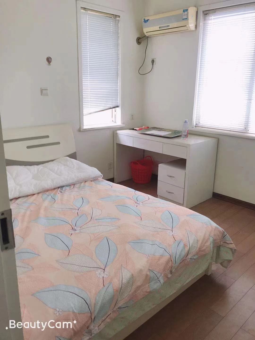 玫瑰名城百合苑  3室2厅2卫    1800.0元/月 玫瑰名城百合苑  3室2厅2卫    1800.0元/月室内图