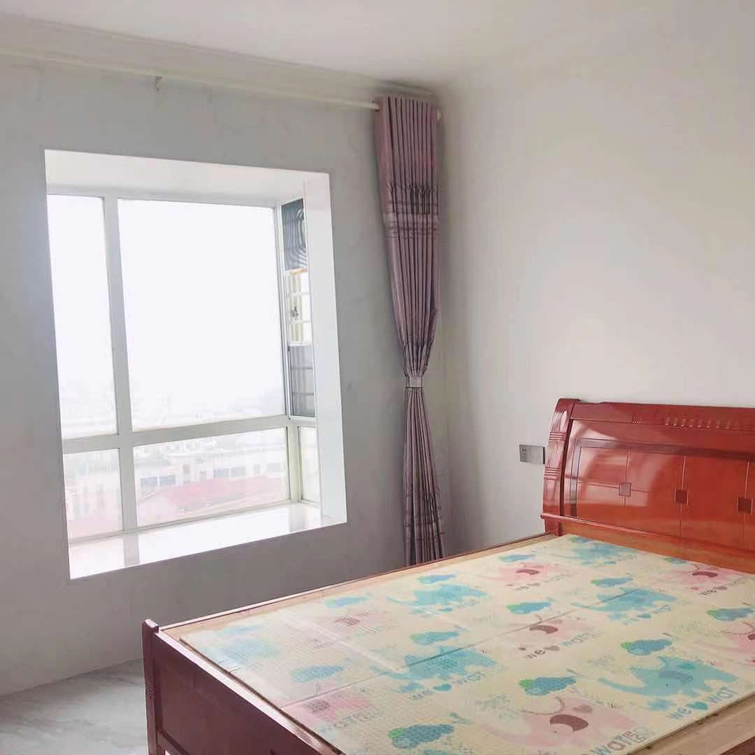 鸿泰国际 2室1厅1卫 1500.0元/月 鸿泰国际 2室1厅1卫 1500.0元/月室内图