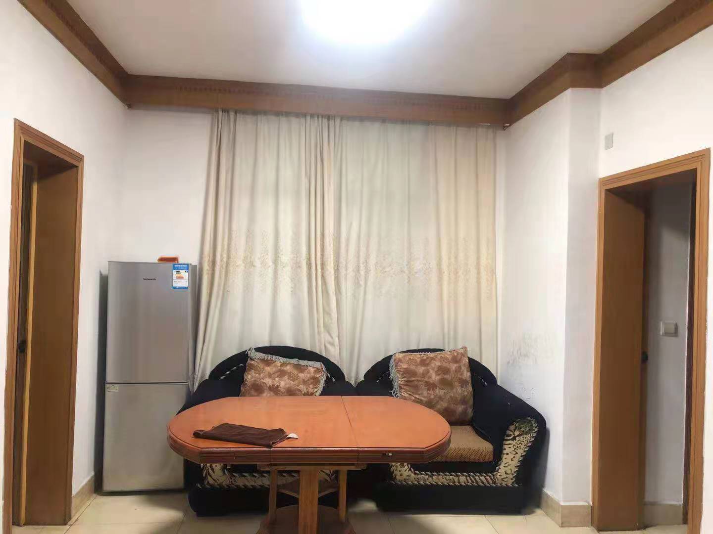 马良小区 3室2厅2卫 48.8万 马良小区 3室2厅2卫 48.8万客厅