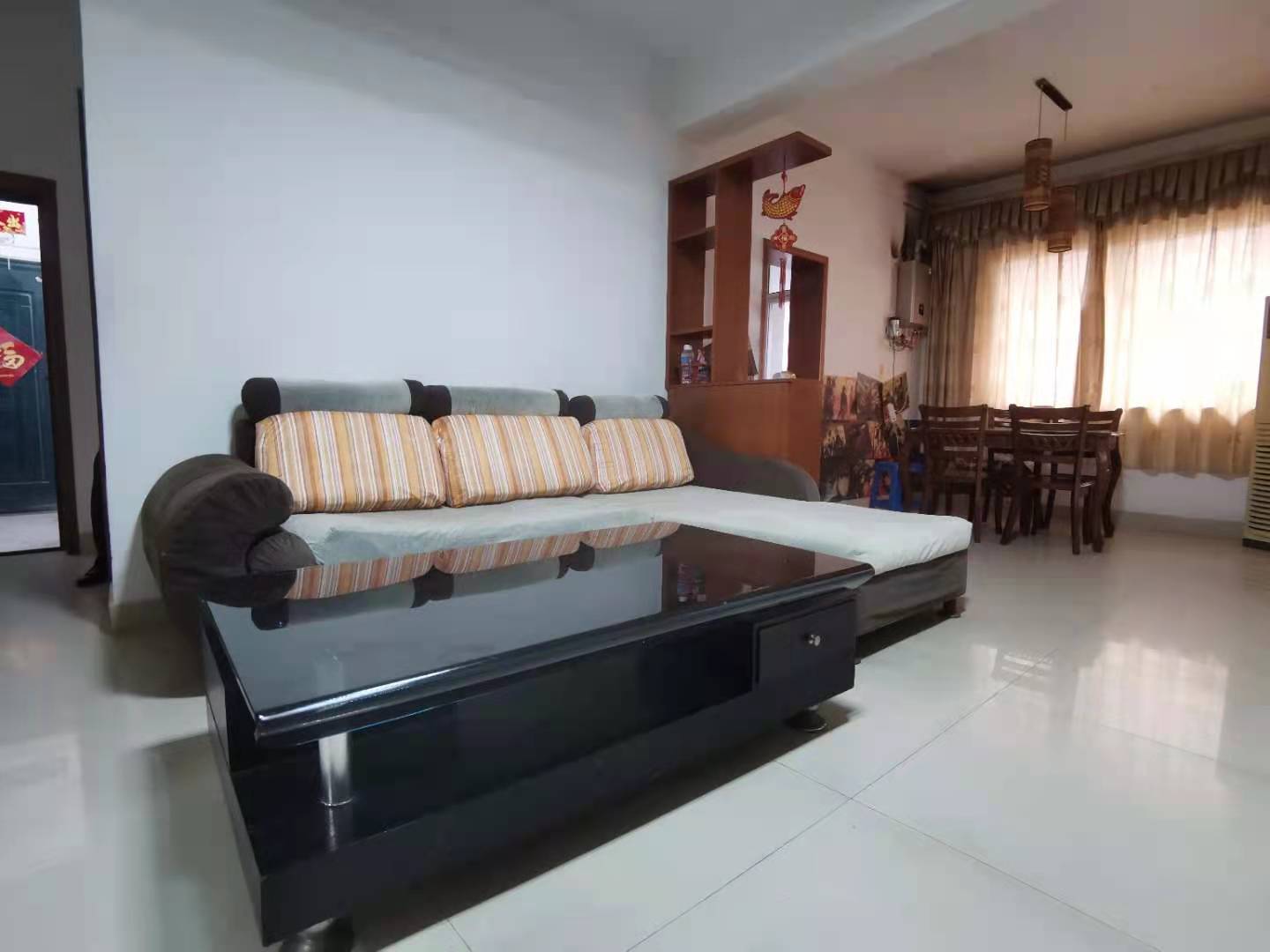 石塘冲 3室2厅1卫 1500.0元/月 石塘冲 3室2厅1卫 1500.0元/月室内图