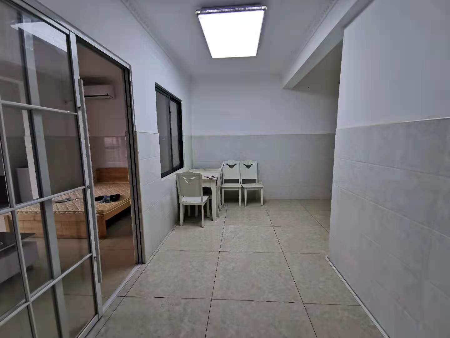 金雁翔龙花苑 2室1厅1卫 1400.0元/月 金雁翔龙花苑 2室1厅1卫 1400.0元/月室内图