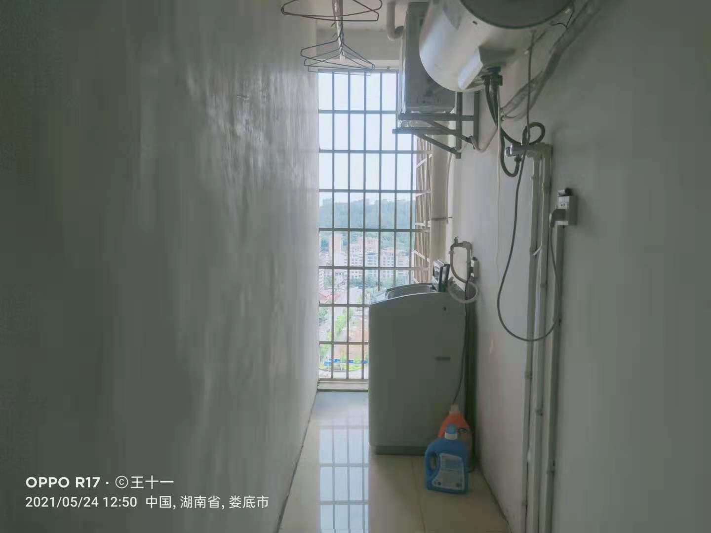 新概念  3室2厅2卫    80.0万 新概念  3室2厅2卫    80.0万阳台