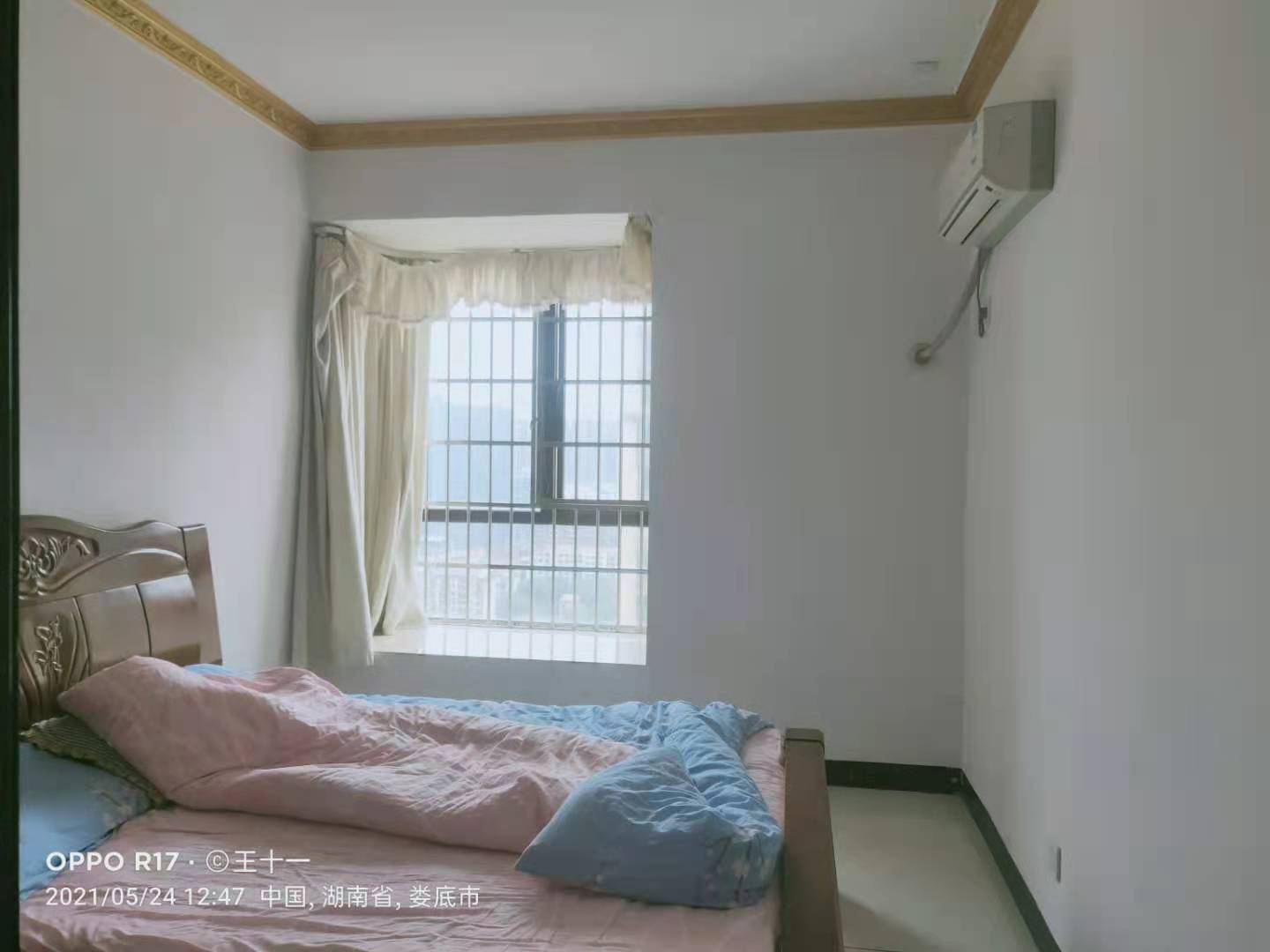 新概念  3室2厅2卫    80.0万 新概念  3室2厅2卫    80.0万卧室