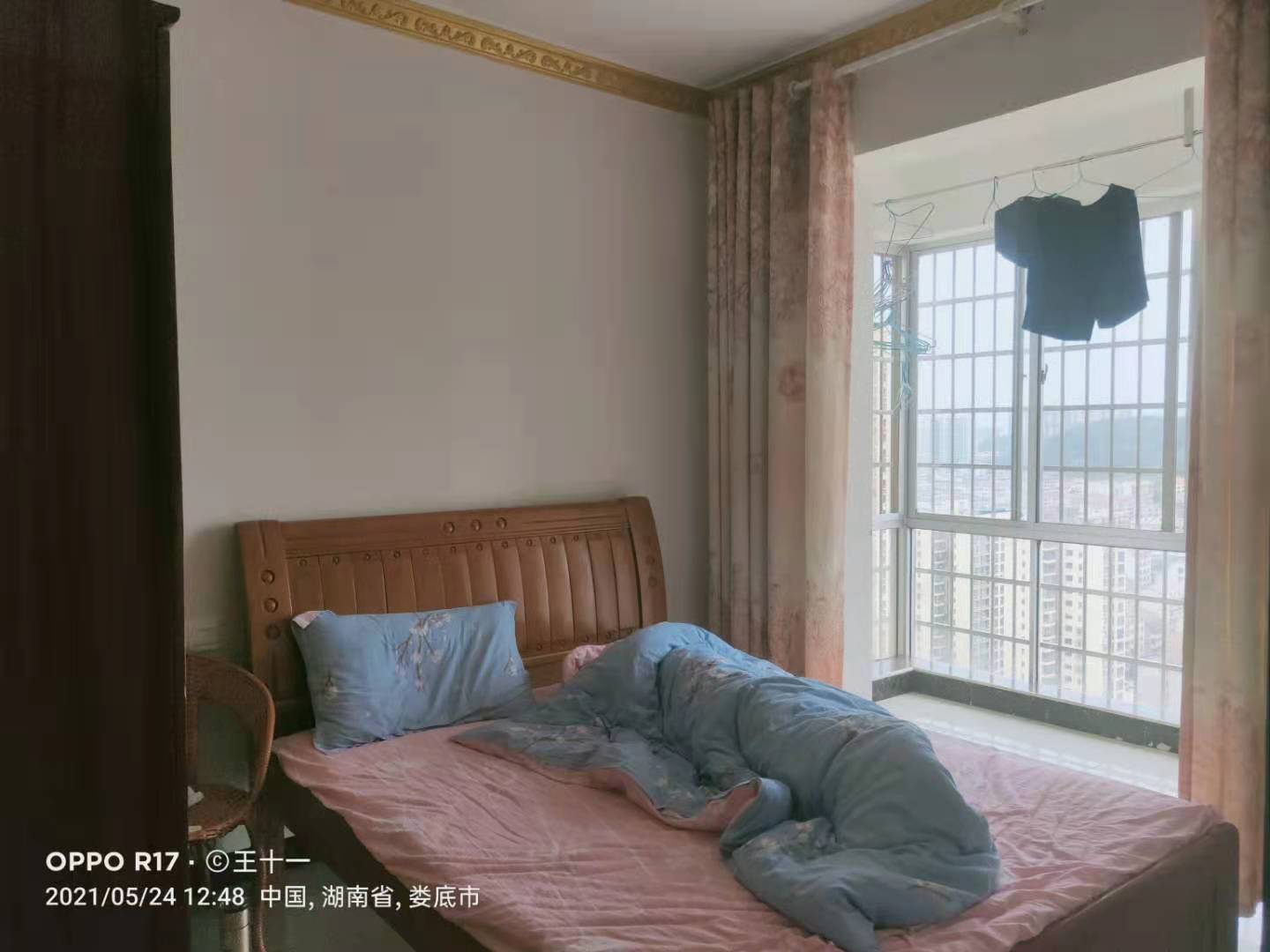 新概念  3室2厅2卫    80.0万 新概念  3室2厅2卫    80.0万卧室