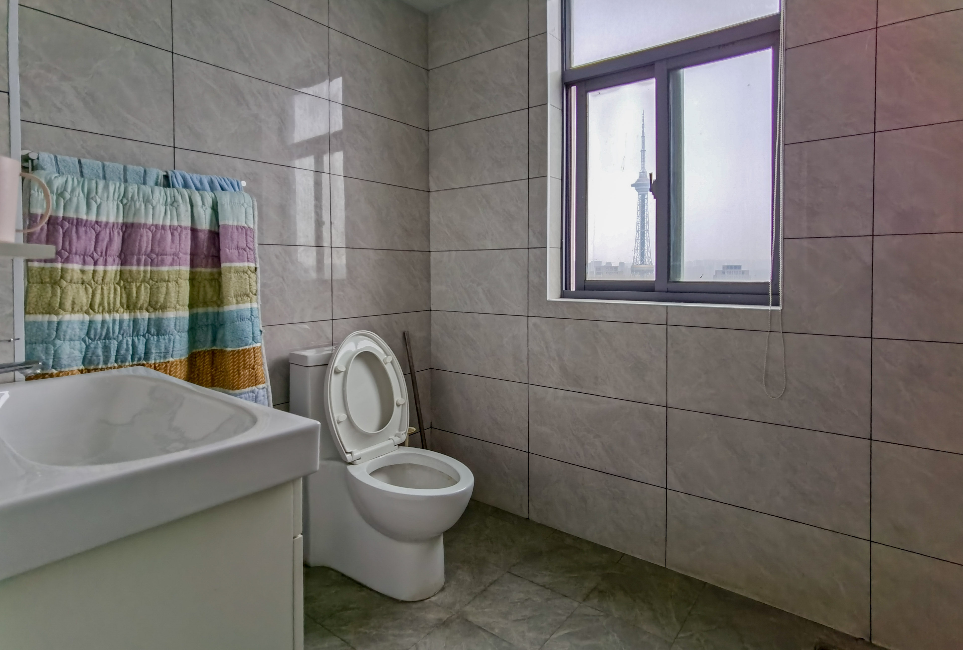 嘉墅翰林阁  3室2厅1卫    99.8万 嘉墅翰林阁  3室2厅1卫    99.8万客厅