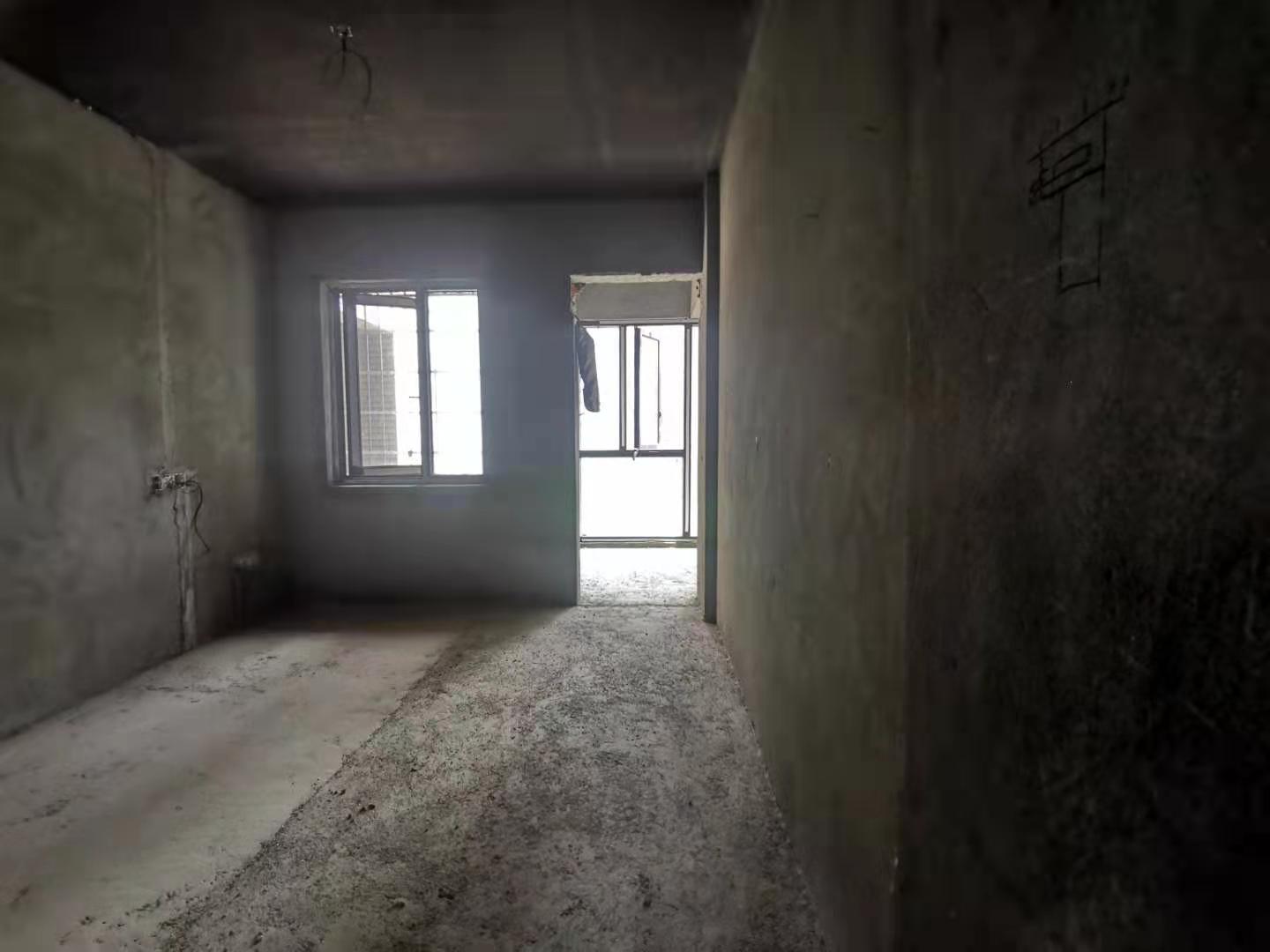 大学康城 4室2厅2卫 99.0万 大学康城 4室2厅2卫 99.0万卫生间