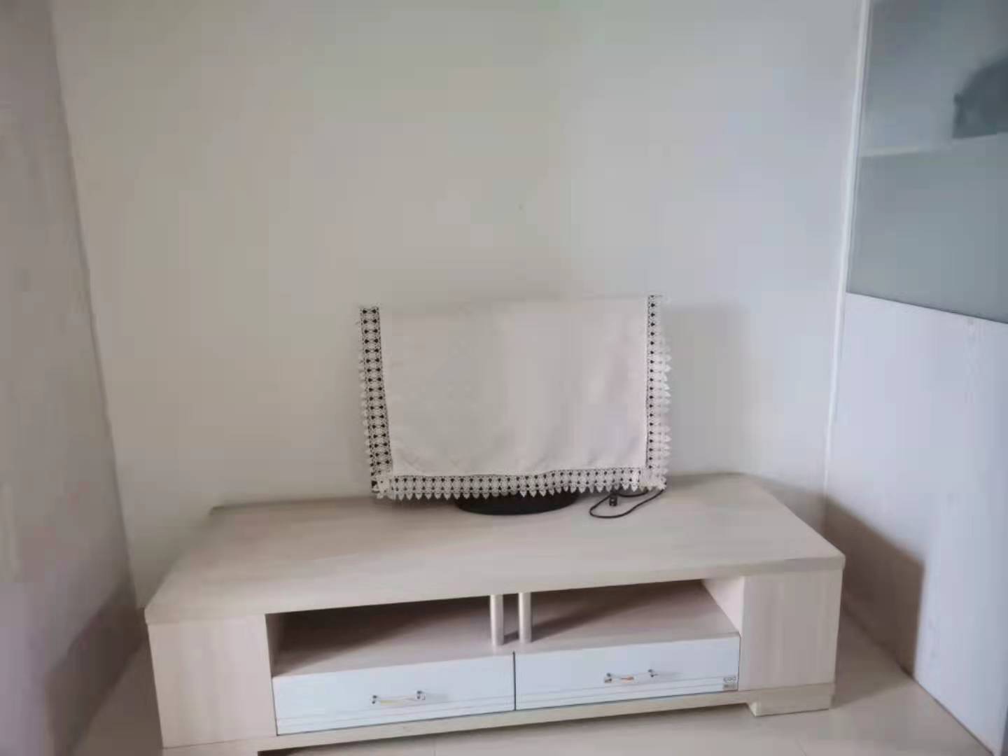明兴翰苑一期  1室1厅1卫   1400.00元/月室内图