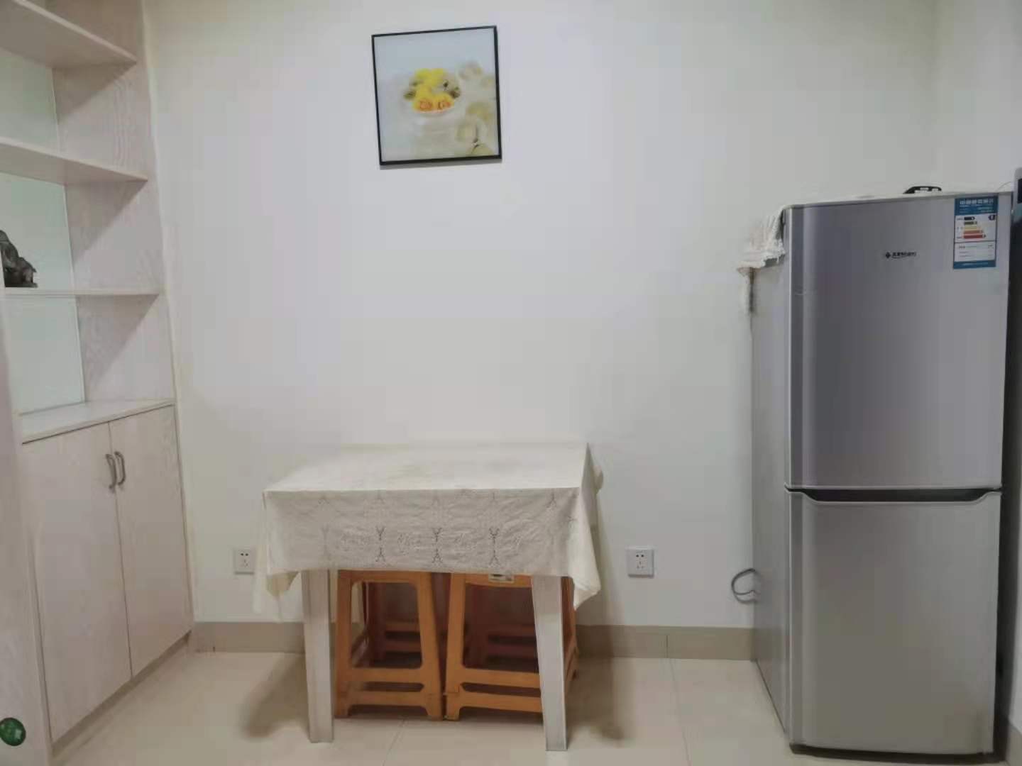 明兴翰苑一期  1室1厅1卫   1400.00元/月室内图