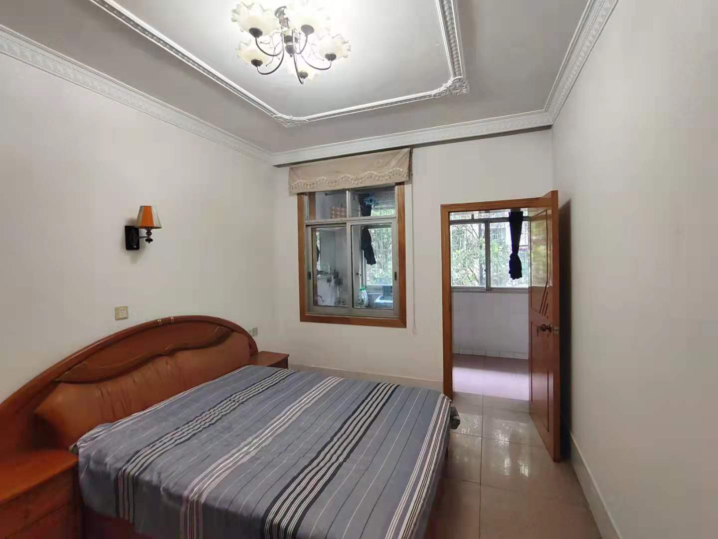 全丰小区 3室2厅1卫 1500.0元/月 全丰小区 3室2厅1卫 1500.0元/月室内图