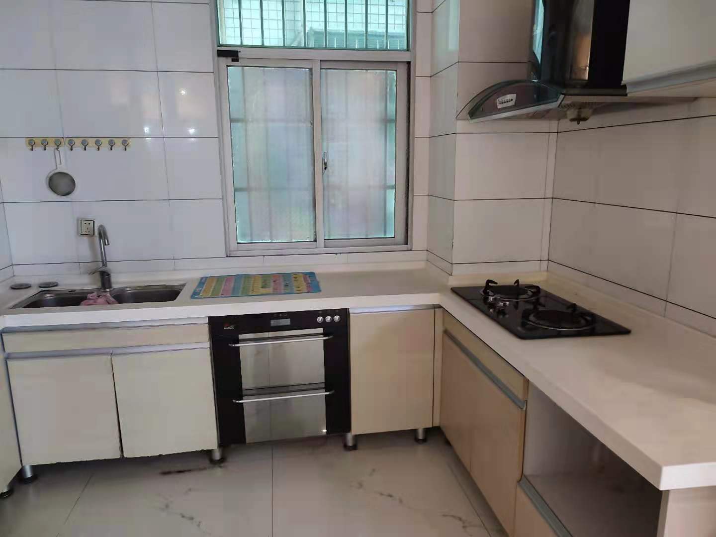 富安大厦 3室1厅1卫 2200.00元/月 富安大厦 3室1厅1卫 2200.00元/月室内图