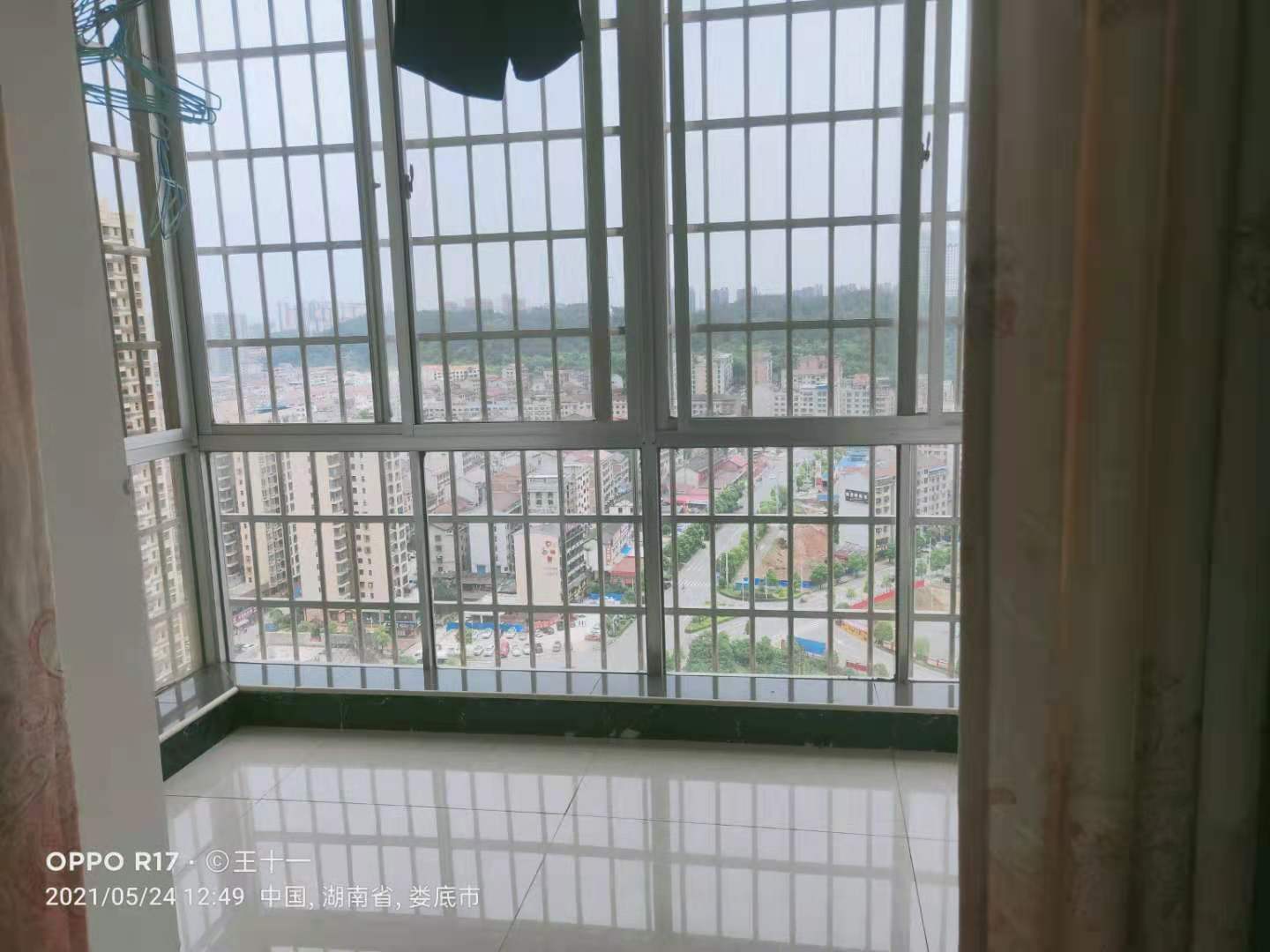 新概念  3室2厅2卫    80.0万 新概念  3室2厅2卫    80.0万阳台