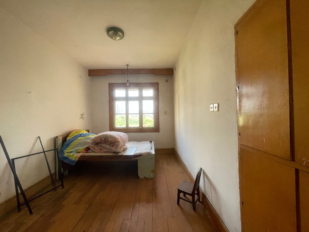 五义苑(人文师范学院家属楼内)  3室1厅1卫    58.8万 五义苑(人文师范学院家属楼内)  3室1厅1卫    58.8万卧室