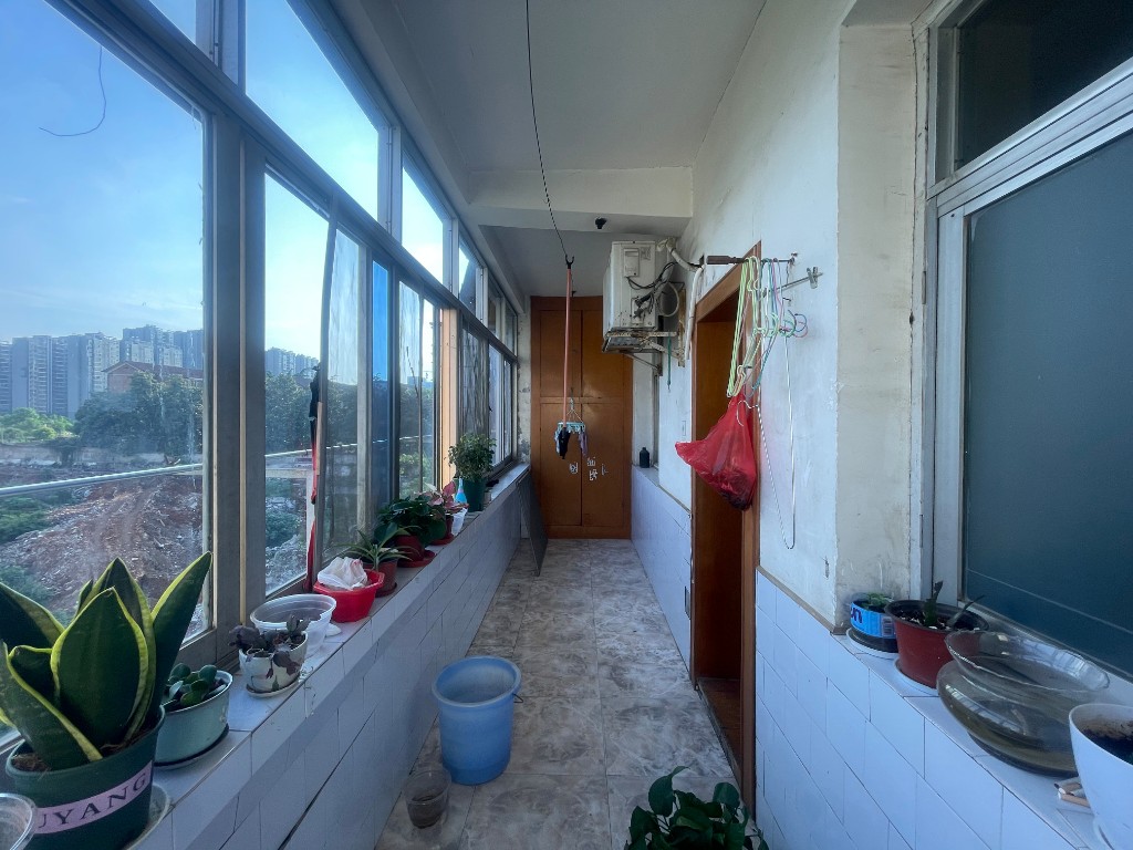 五义苑(人文师范学院家属楼内)  3室1厅1卫    58.8万 五义苑(人文师范学院家属楼内)  3室1厅1卫    58.8万其他