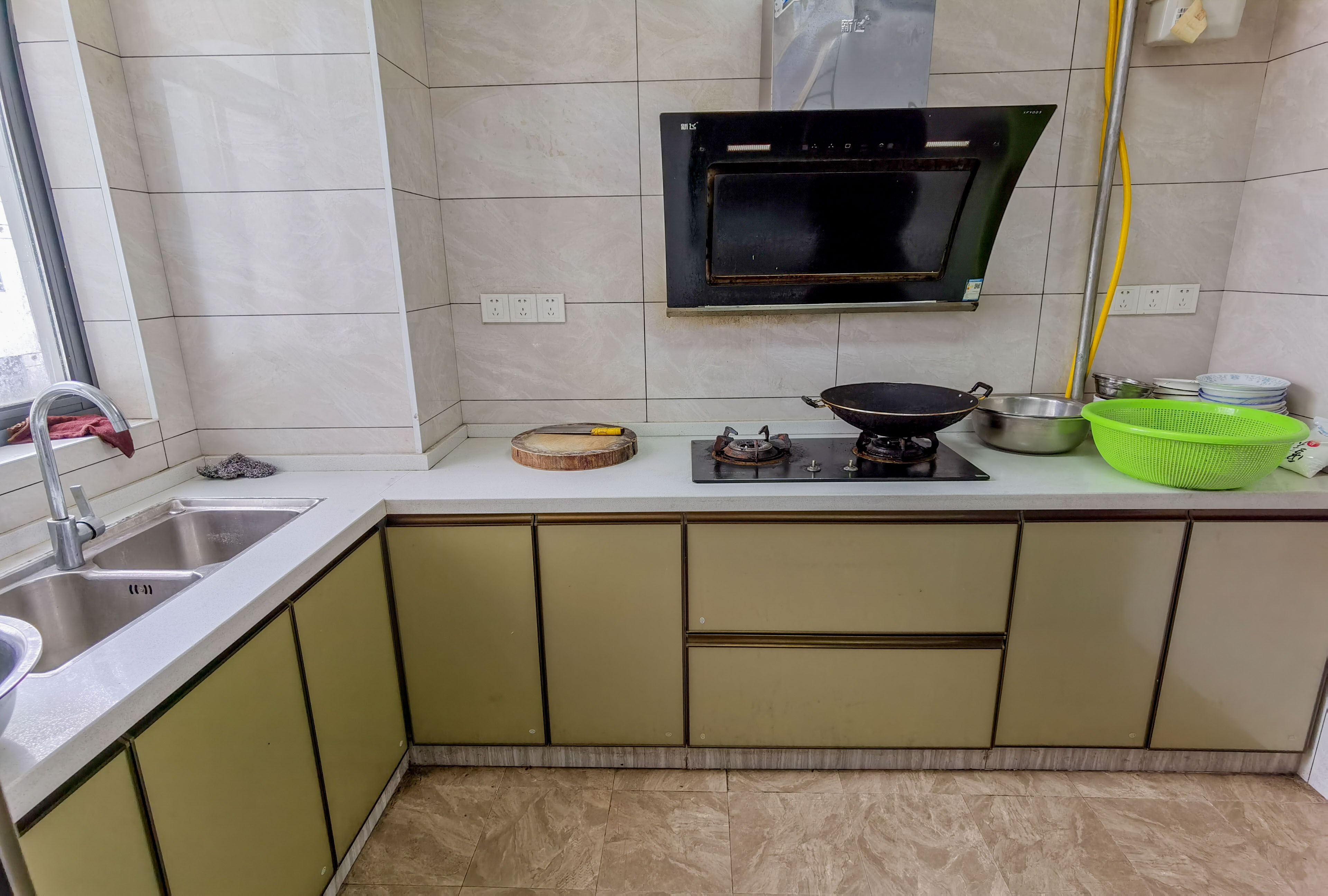 嘉墅翰林阁  3室2厅1卫    99.8万 嘉墅翰林阁  3室2厅1卫    99.8万客厅