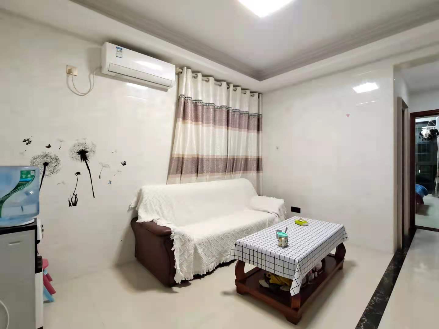 华辰汇景一、二期 1室1厅1卫 1650.0元/月 华辰汇景一、二期 1室1厅1卫 1650.0元/月室内图