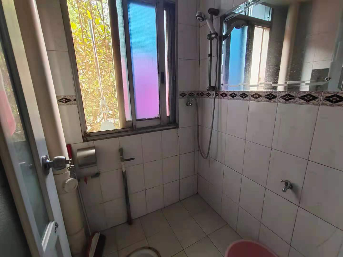 全丰小区 3室2厅1卫 1500.0元/月 全丰小区 3室2厅1卫 1500.0元/月室内图