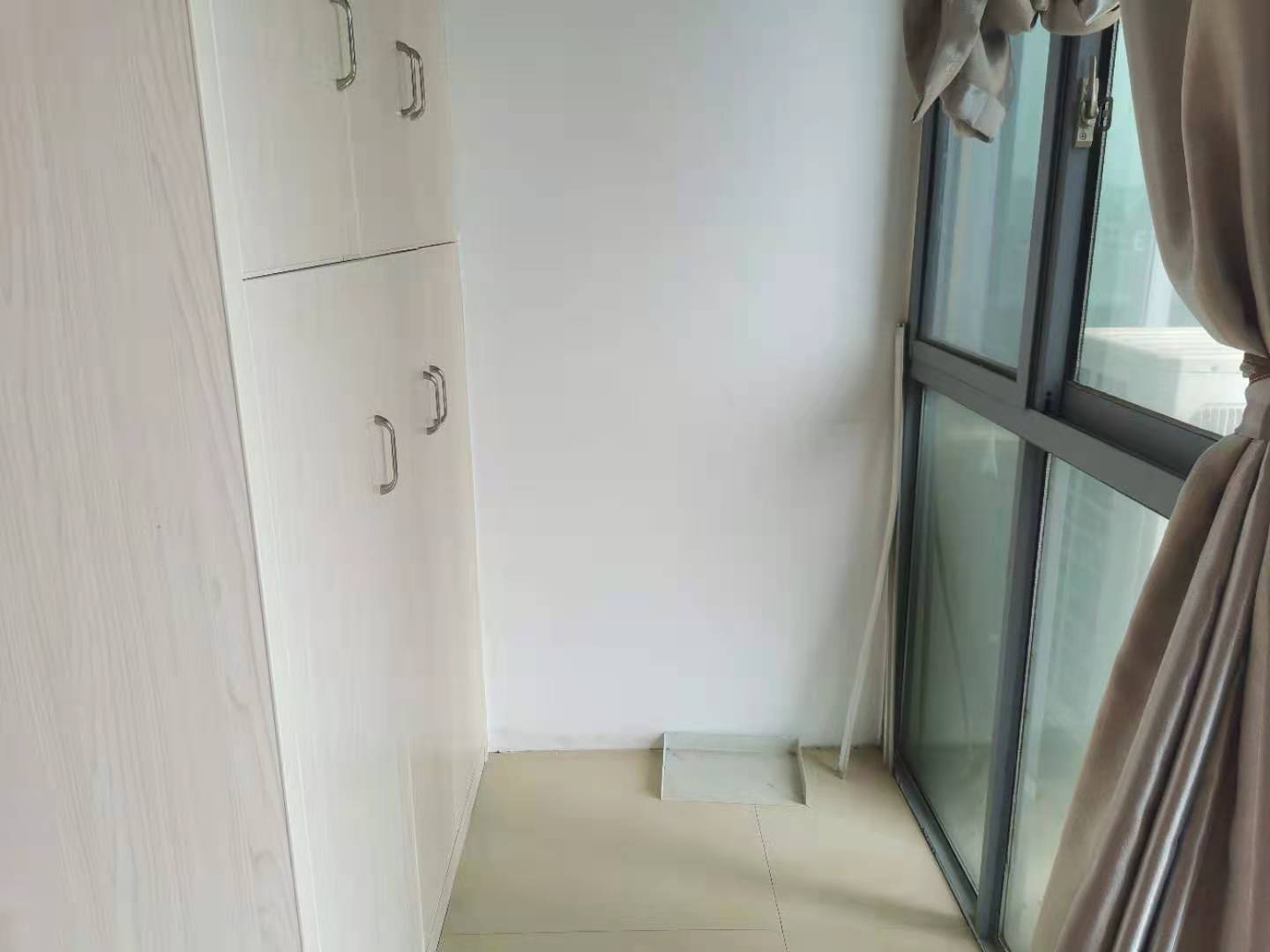 鹏利广场 3室1厅1卫 2800.0元/月 鹏利广场 3室1厅1卫 2800.0元/月室内图