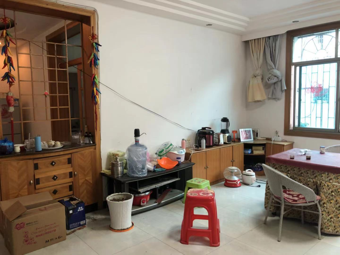 金谷市场  3室2厅2卫    62.8万 金谷市场  3室2厅2卫    62.8万客厅