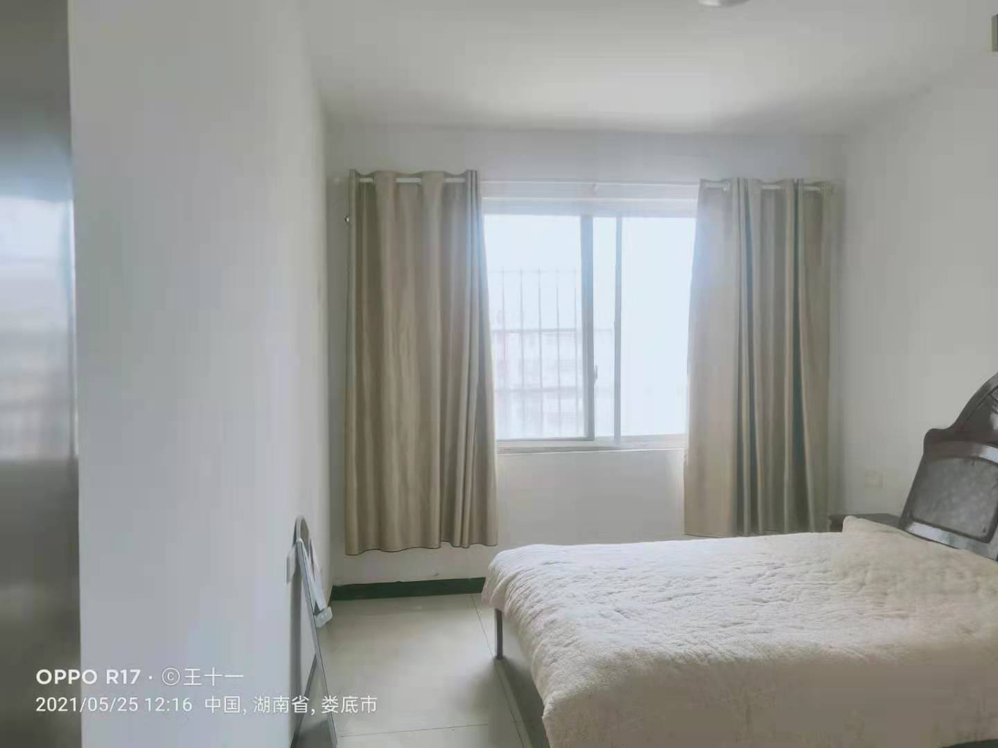 香山红叶  3室2厅2卫    1700.0元/月 香山红叶  3室2厅2卫    1700.0元/月室内图