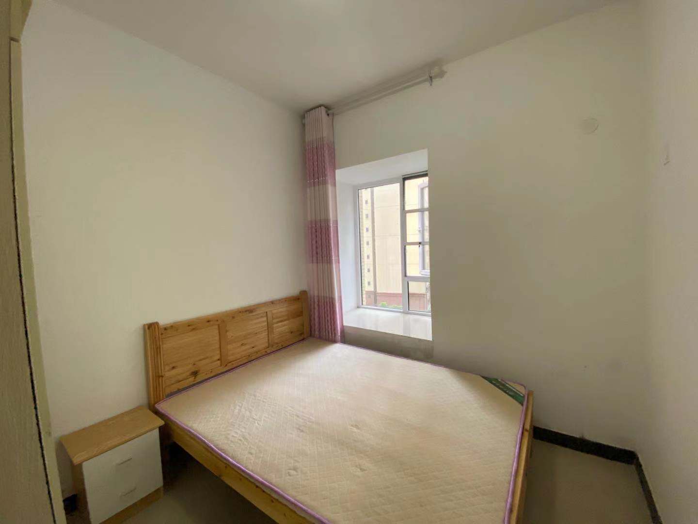 天府鹤林-东区(二期) 2室1厅1卫 2000.0元/月 天府鹤林-东区(二期) 2室1厅1卫 2000.0元/月室内图