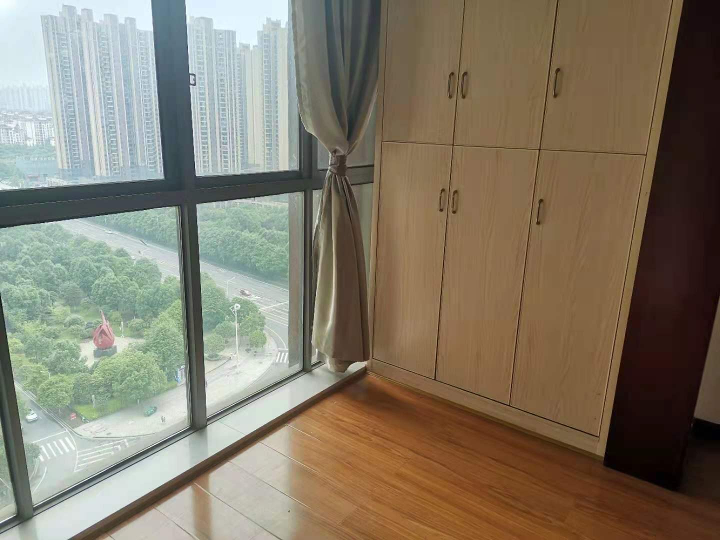 鹏利广场 3室1厅1卫 2800.0元/月 鹏利广场 3室1厅1卫 2800.0元/月室内图