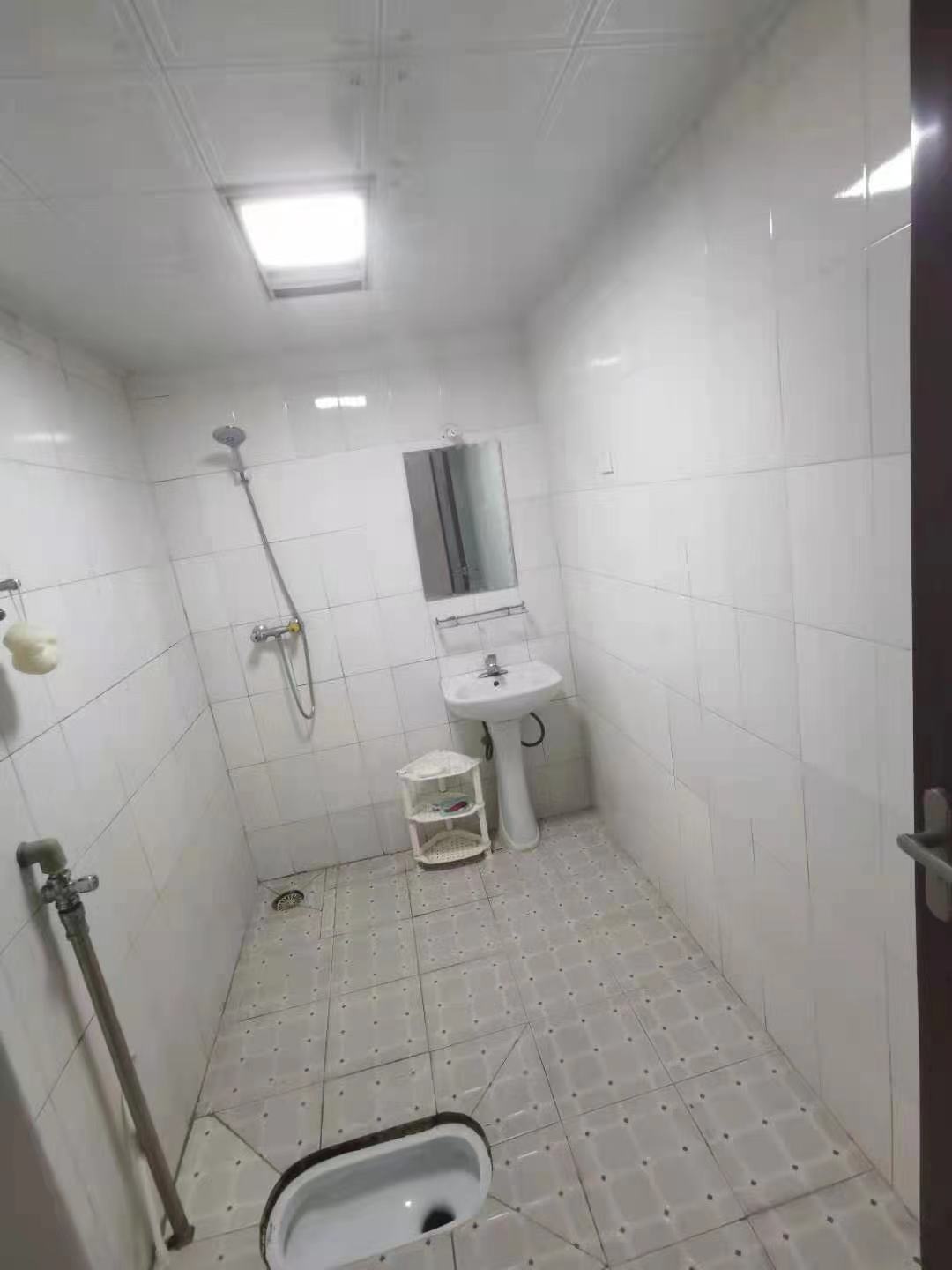 南湖锦苑 1室1厅1卫 1600.0元/月 南湖锦苑 1室1厅1卫 1600.0元/月室内图